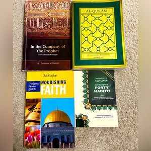Islamic/Muslim book bundle - Holy Quran, Hadeeth, Inspirational